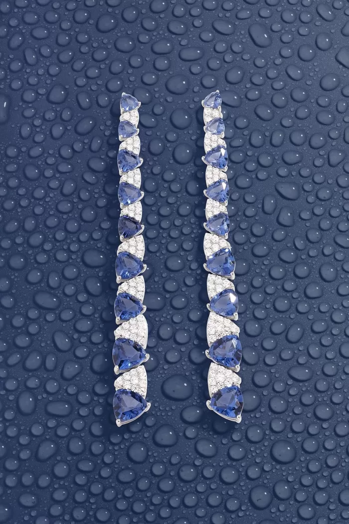 APM Monaco Boucles d’oreilles pendantes triangle blanc et bleu Argent Sterling