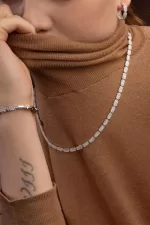 APM Monaco Collier réglable délicat en argent pavé Argent Sterling